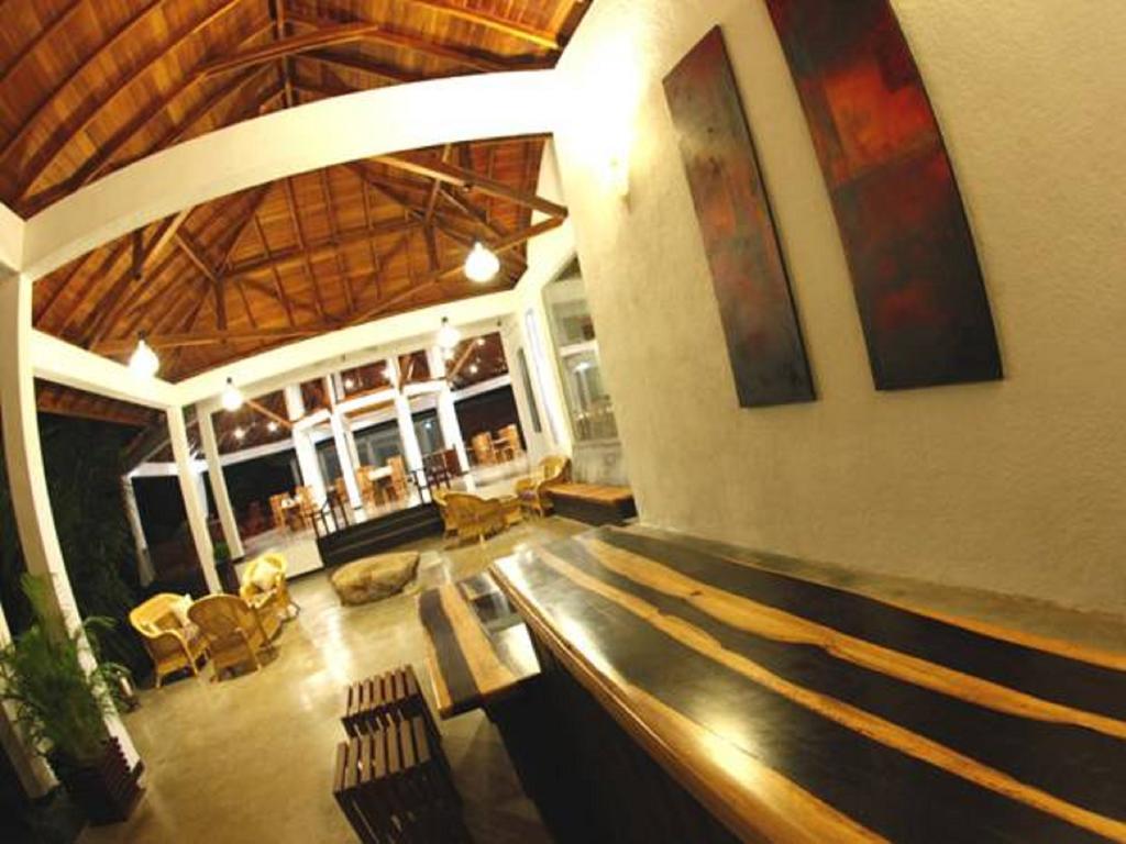 Brook Boutique Hotel Melsiripura Buitenkant foto